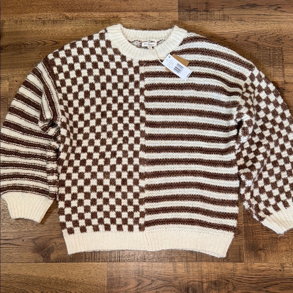 NWT!! BLU PEPPER Brown and Cream Crewneck Sweater with Split Design size L